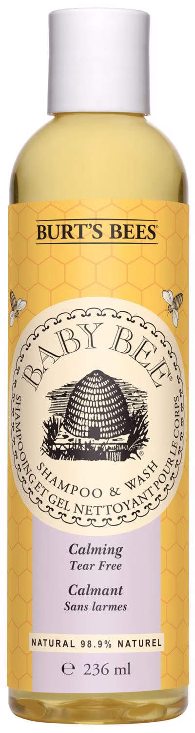 Shampooing et gel nettoyant calmant au parfum de lavande de burts bees babymc. formule sans larmes dorigine naturelle à 98.9 %. produit testé sous contrôle pédiatrique