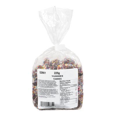 Chocolats yummies avec petits bonbons arc-en-ciel