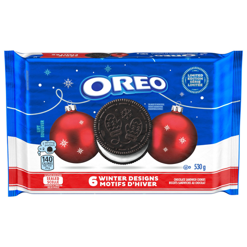 Oreo hiver biscuits-sandwiches au chocolat. biscuits des fêtes. série limitée