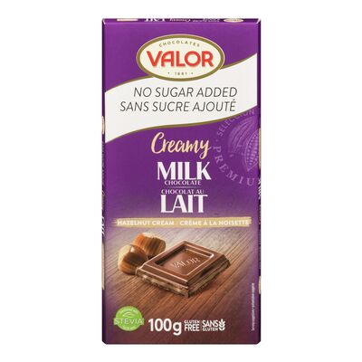 Tablette de chocolat au lait centre de crème à la noisette