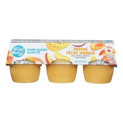 Collations de compote de pommes, pêches et mangues