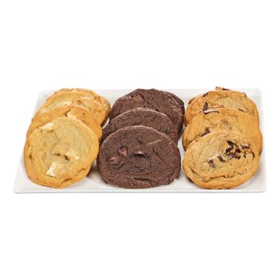 Trio de biscuits au macadam, double chocolat et aux morceaux de chocolat