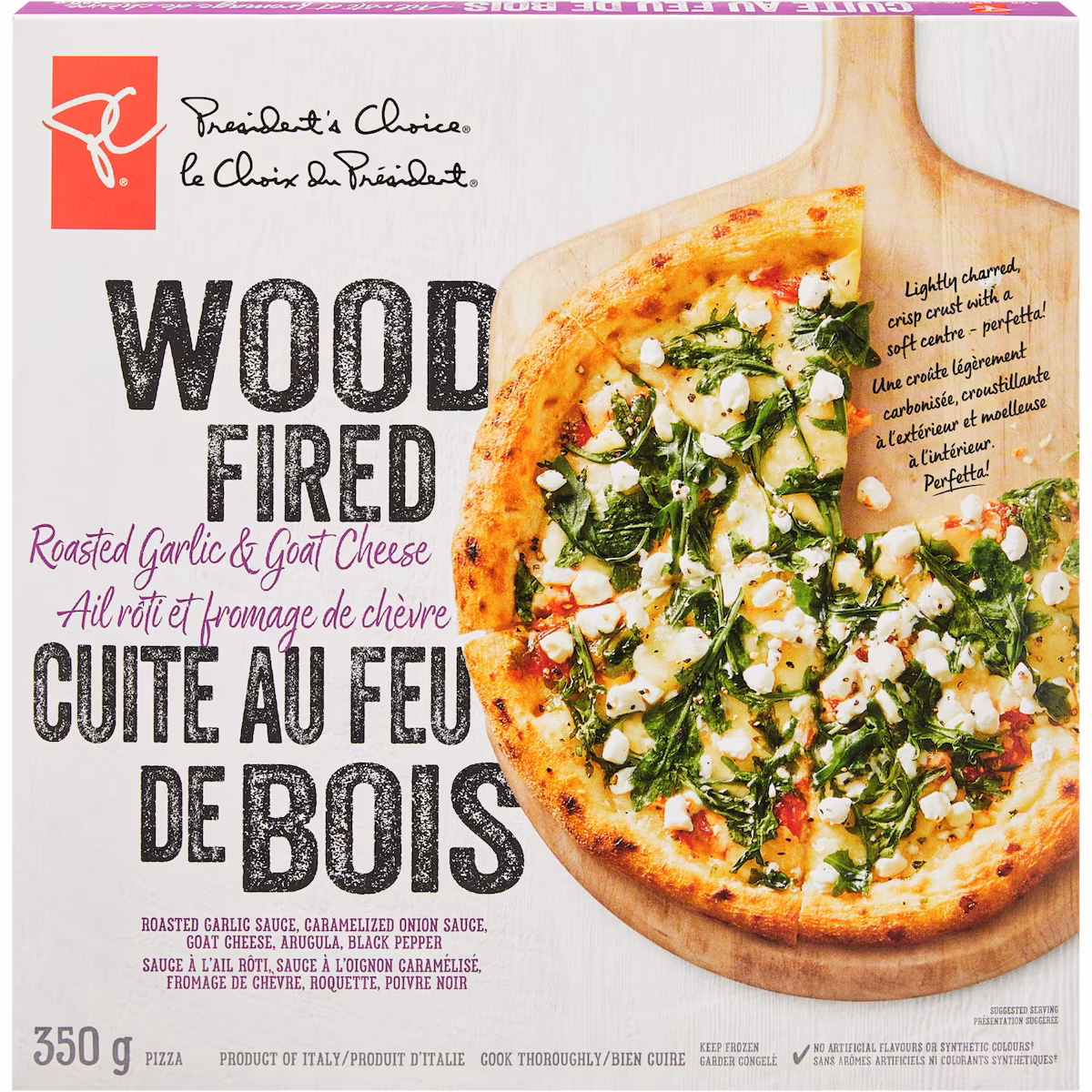 Pizza à lail rôti et au fromage de chèvre, cuite au four de bois