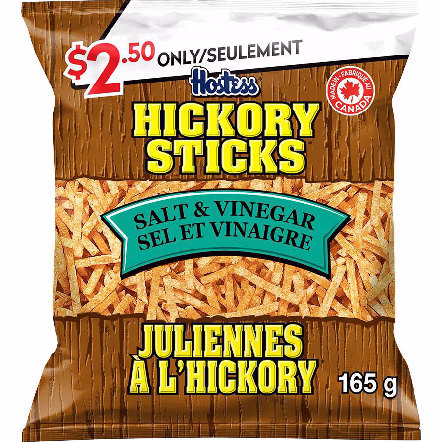 Hostess juliennes à lhickory. juliennes de pommes de terre aromatisées sel et vinaigre