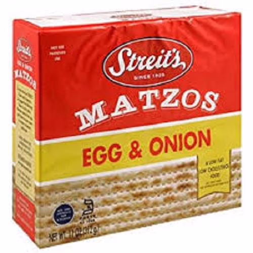 Matzo à saveur d'oeufs et oignons